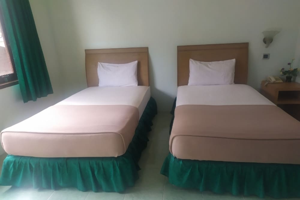 Standard Twin Room photo 2