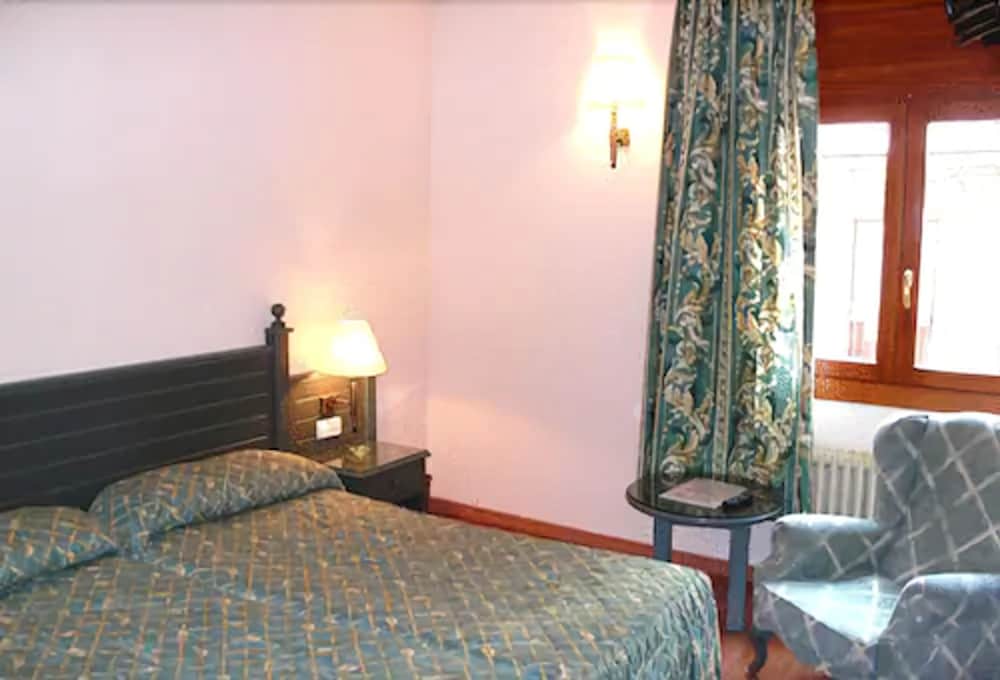Standard Room photo 1