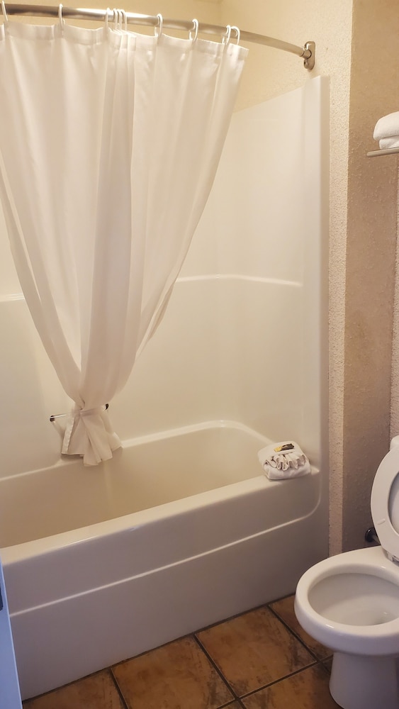 Deluxe Suite - Photo 2
