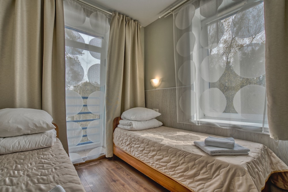 Standard Room (Shell, c/in at 14:00 - c/o at 12:00) photo 2