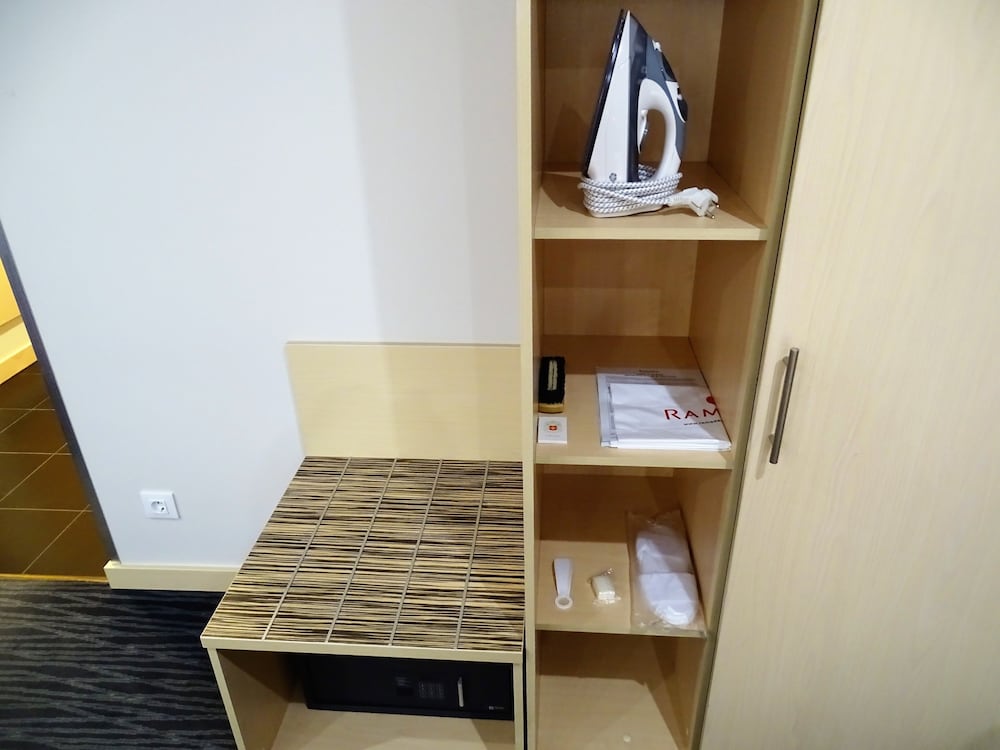 Room, Multiple Beds, Non Smoking photo 3