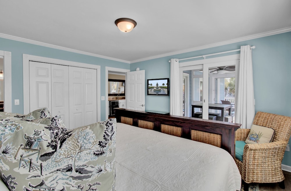 House (4 Bedrooms) photo 2