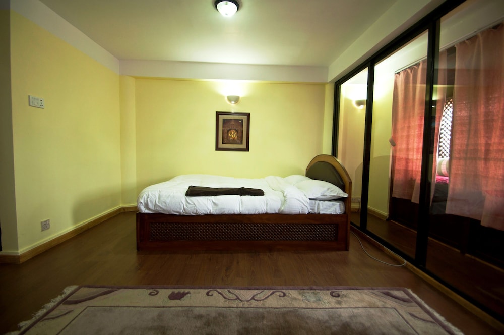 Standard Triple Room, 1 Bedroom, City View photo 2