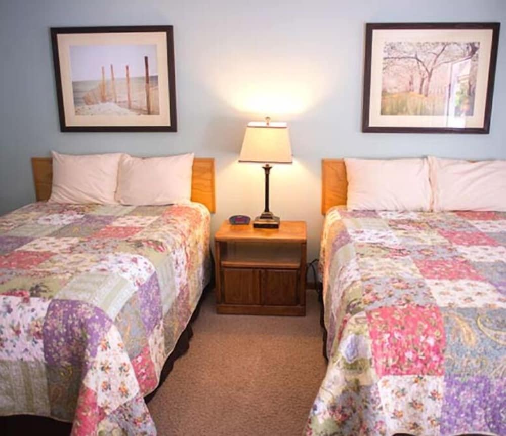 Standard Room, 2 Double Beds
