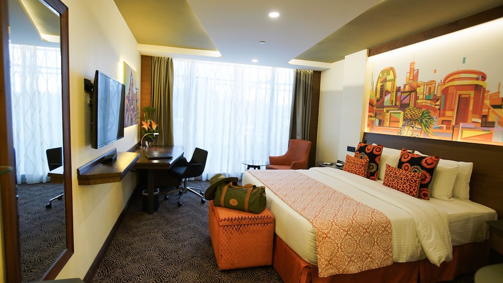 Panafric Deluxe Queen Room