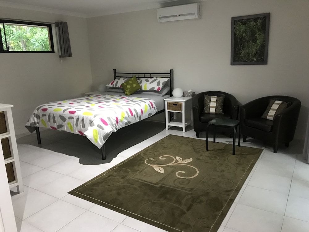 Premium Suite, 1 Queen Bed (Wattlebird Suite)