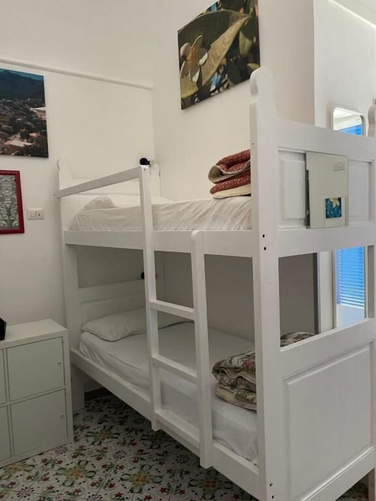 Superior Shared Dormitory, Women only, Ocean View