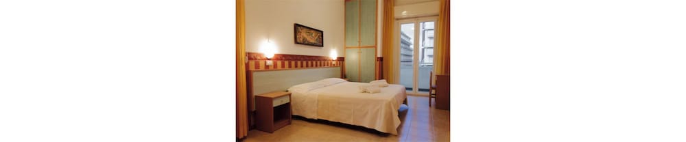 Economy Triple Room, Balcony photo 1