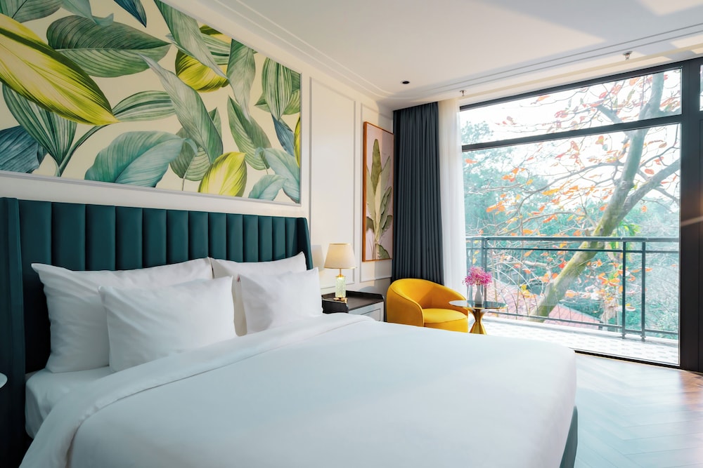 Deluxe Double or Twin Room, Balcony, Garden View photo 1