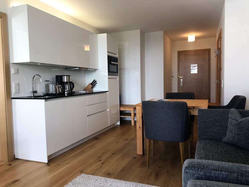 Premium Apartment, 1 Bedroom, Balcony (40m²) photo 3