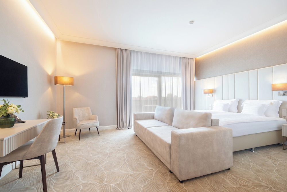 Deluxe Room, Balcony