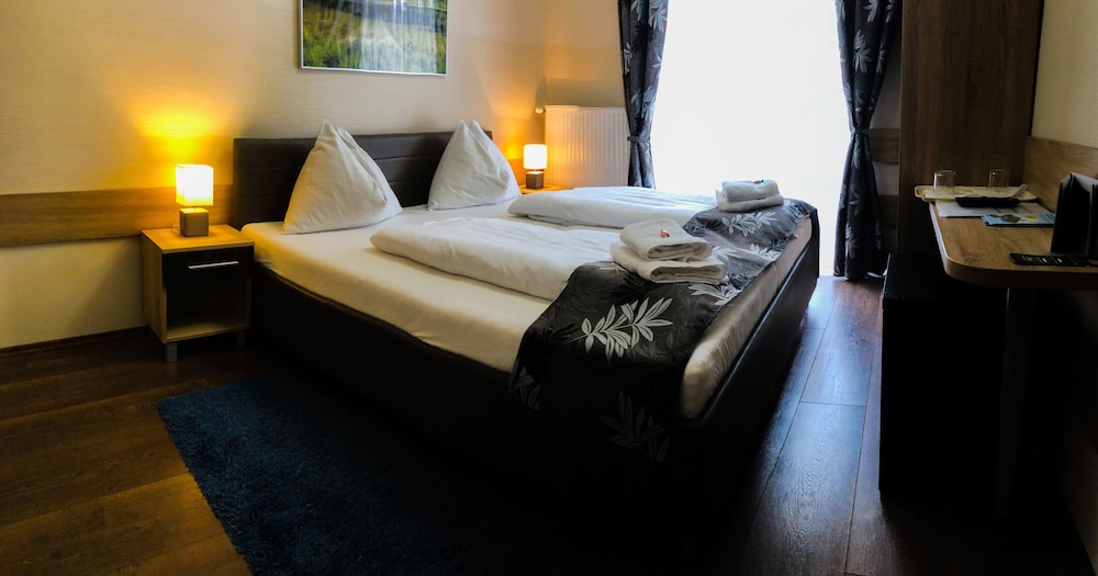 Classic Double Room - Photo 6