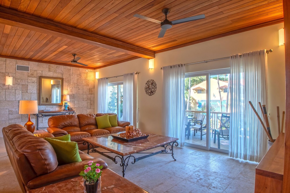 Deluxe Suite, 2 Bedrooms, Ocean View photo 3