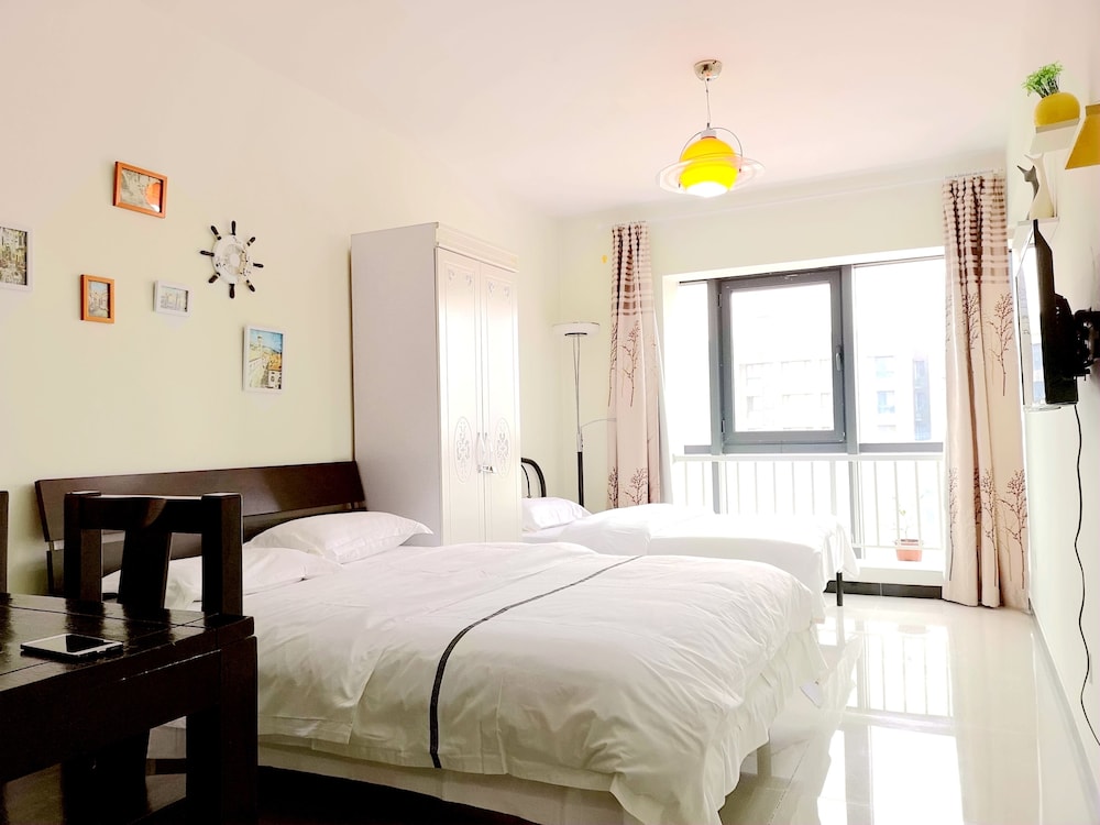 Standard Twin Room (Chinese Citizen Only) photo 1