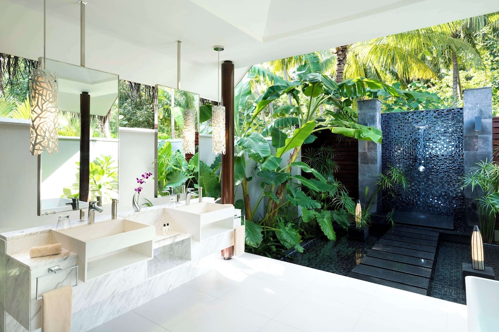Deluxe Beach Pool Villa - Photo 5