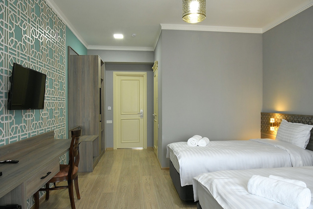 Standard Triple Room - Photo 2