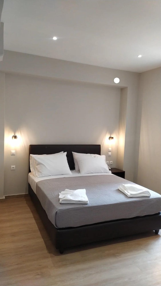 Economy Double or Twin Room photo 2