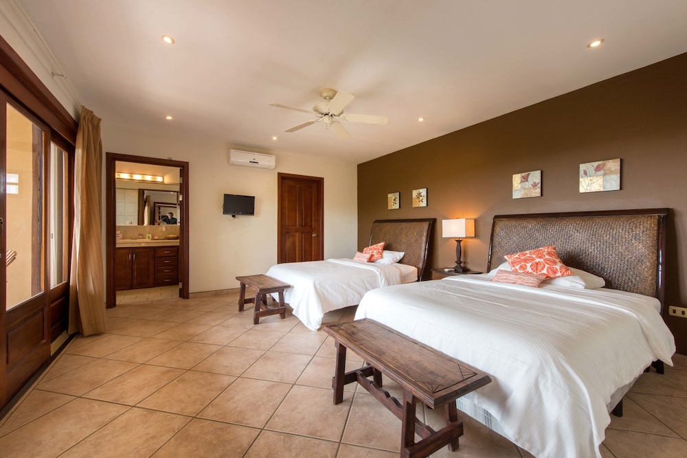 Deluxe Room, 2 Double Beds, Balcony, Ocean View