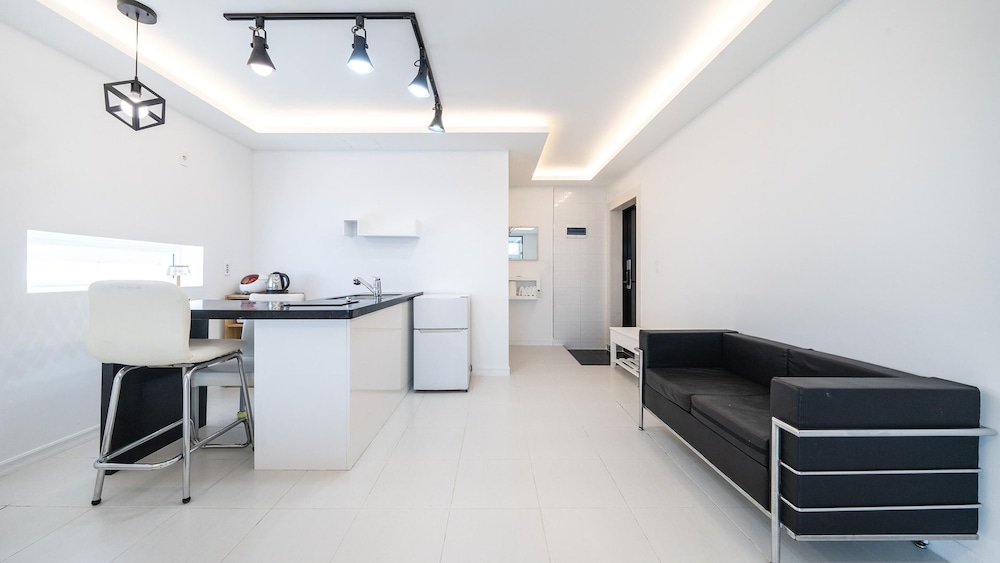 Basic Room, 1 Bedroom (dal yeoseot) - Photo 5