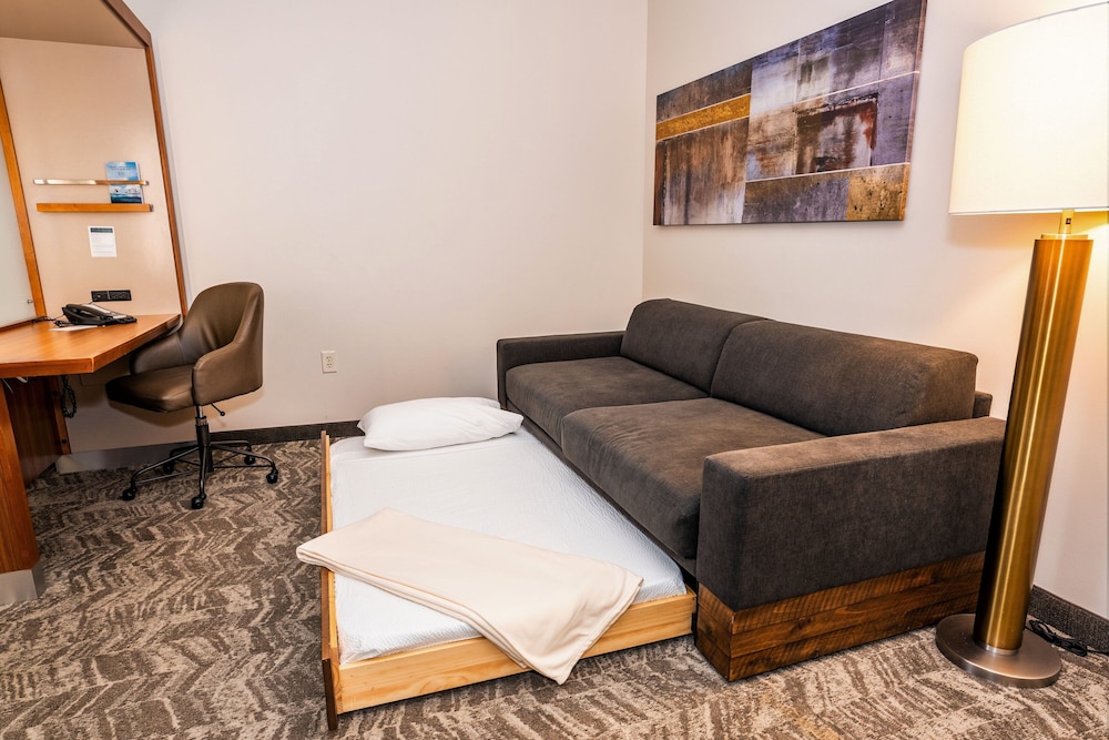 Suite, Multiple Beds - Photo 3