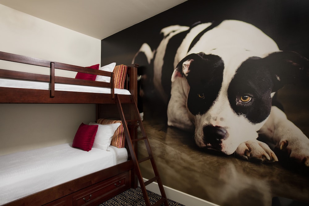 Room, Multiple Beds - Photo 1