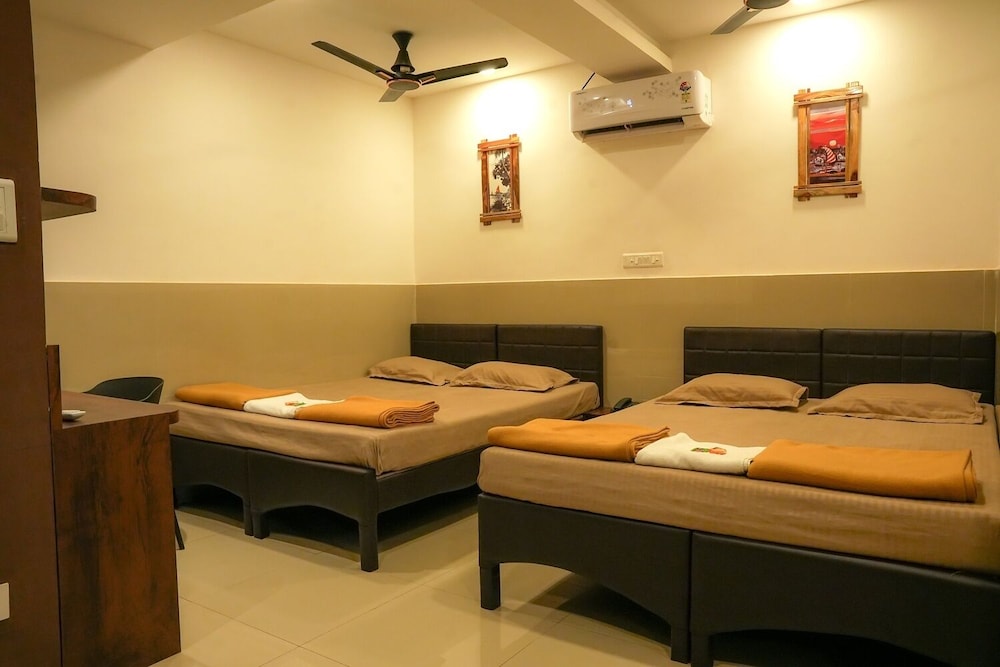 Superior Quadruple Room, 2 Double Beds, Balcony, City View