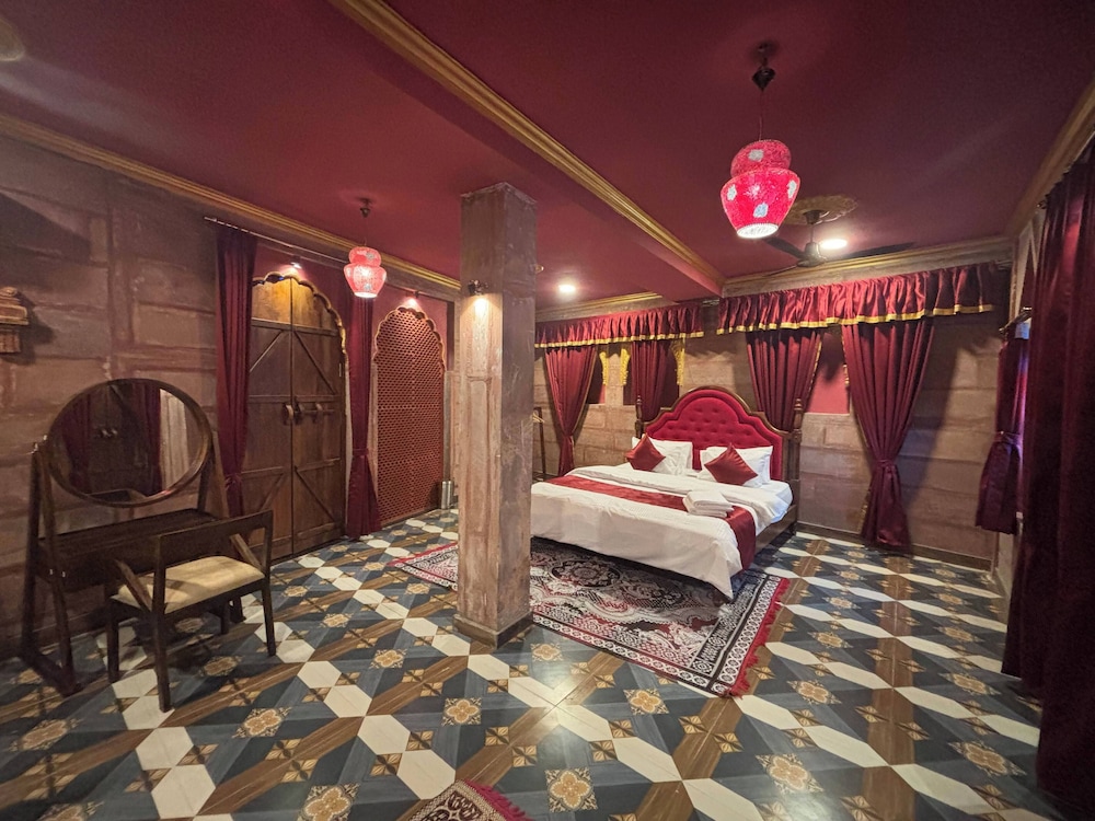 Presidential Suite, Balcony, City View