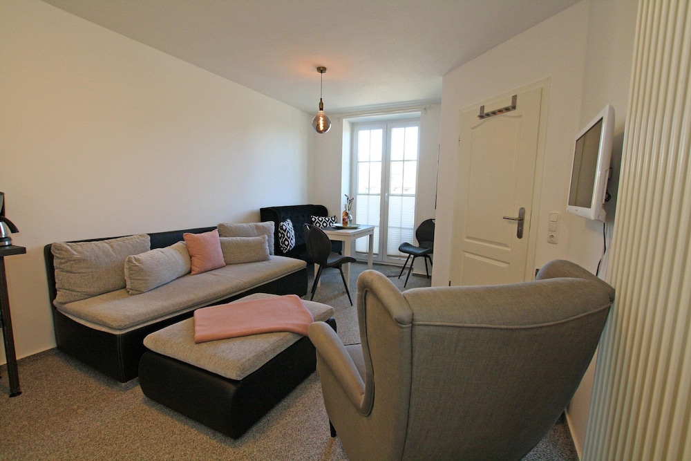 Apartment photo 3