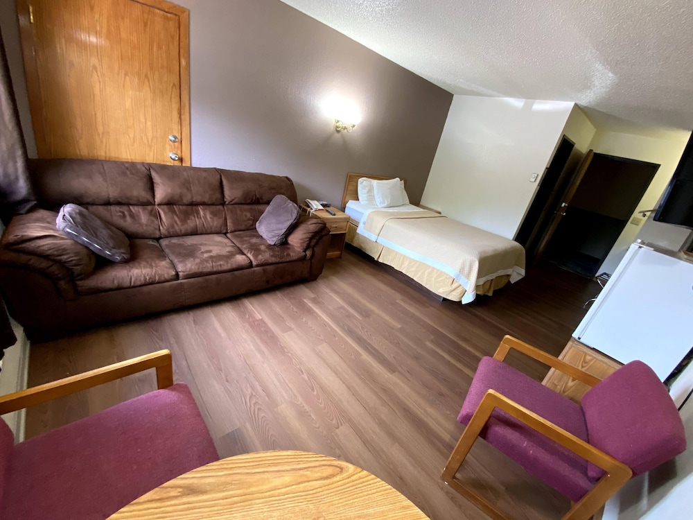 Standard Room, 1 Queen Bed photo 1