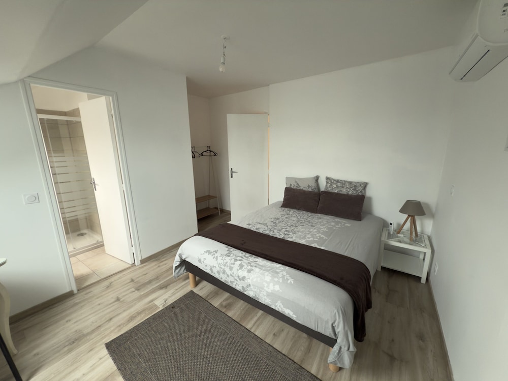 Studio, Ensuite (Studio 36 rue Vaucharmes) photo 2