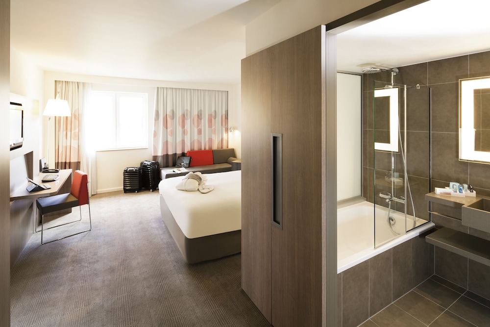 Superior Room, Multiple Beds (Premium) photo 3