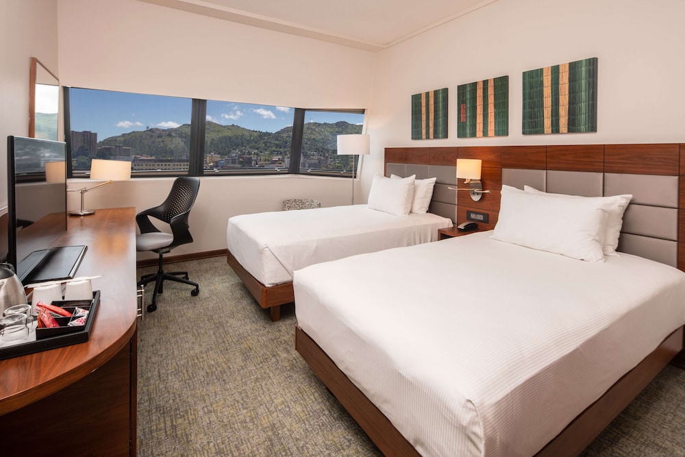 Room, 2 Twin Beds - Photo 6