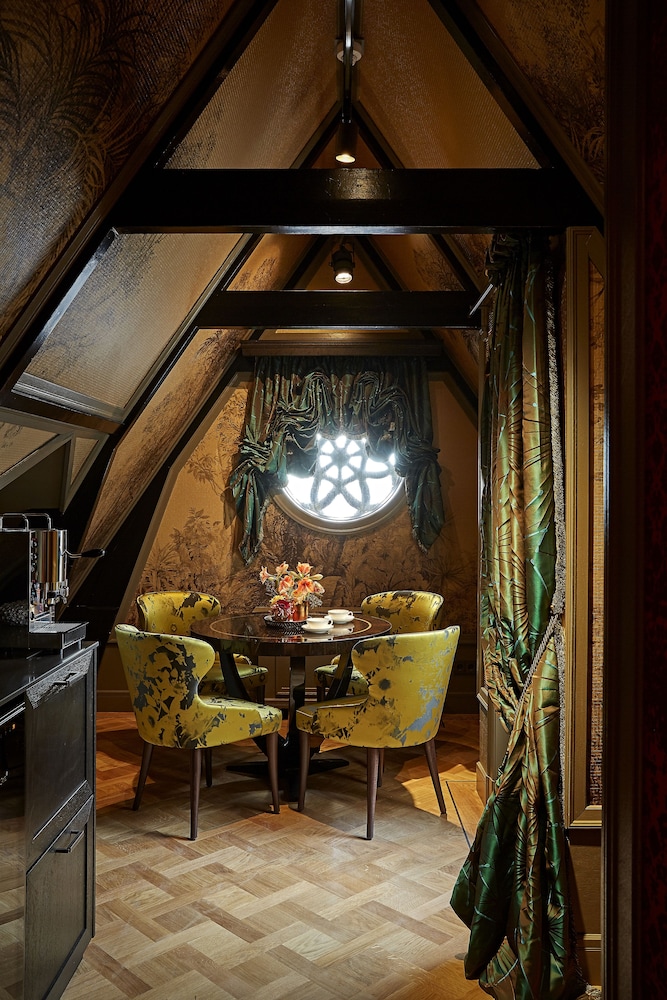 Grand Terrace Suite