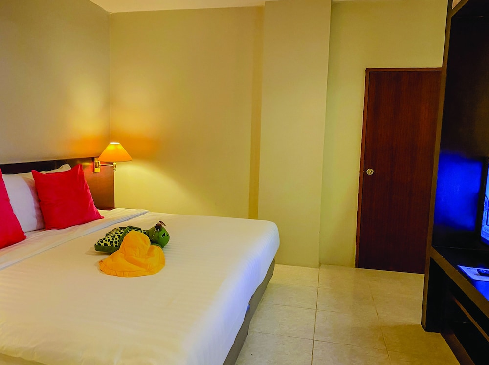 Sino Suite - Photo 16