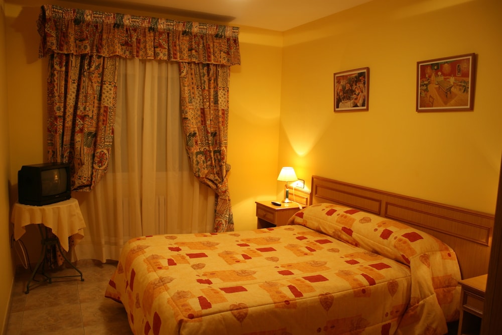 Double Or Twin Room - City View