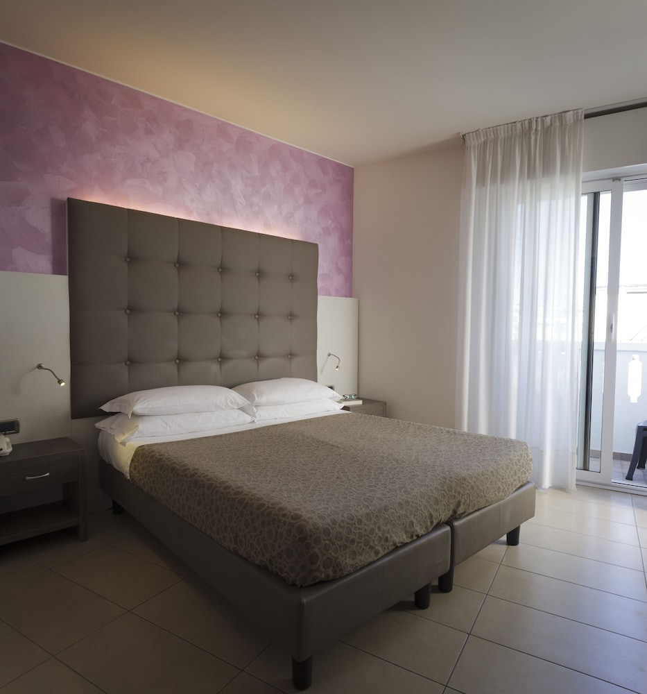 Superior Quadruple Room photo 1