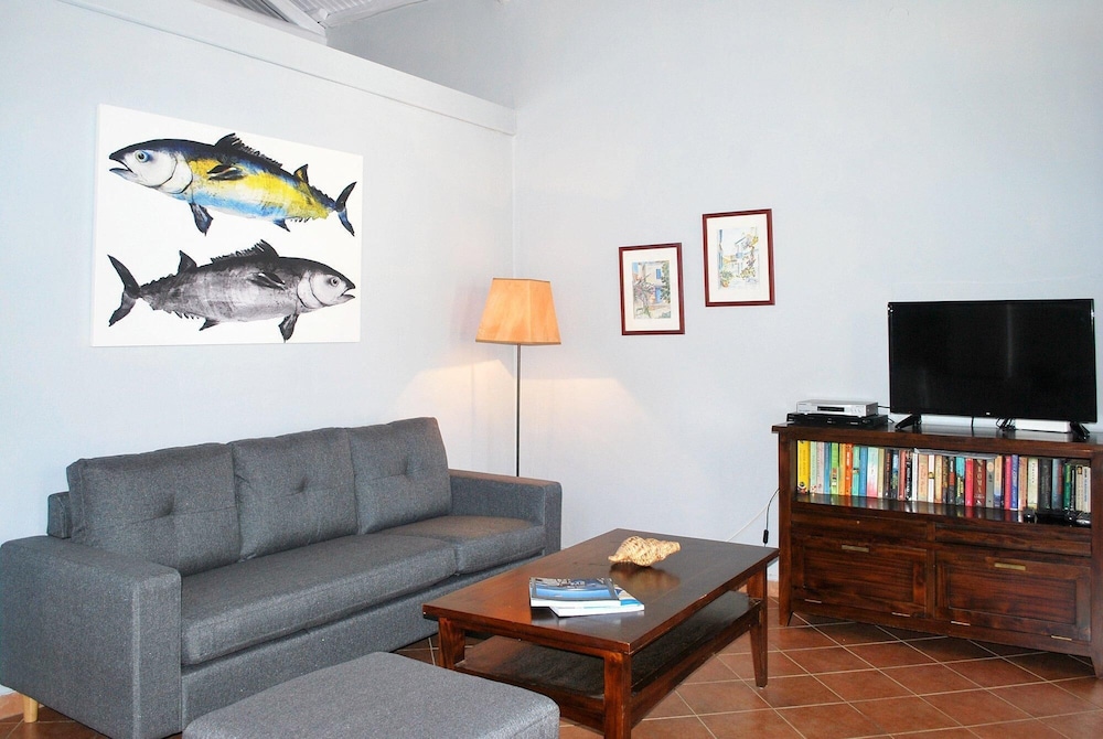 Villa photo 2