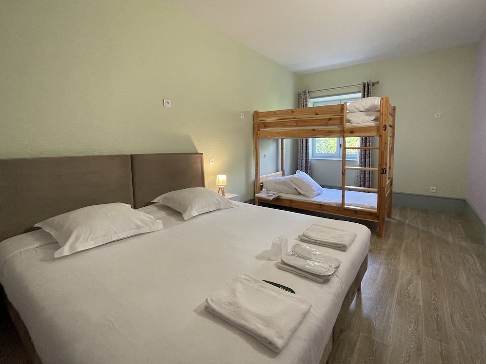 Quadruple Room, Shared Bathroom (Family Room) photo 2