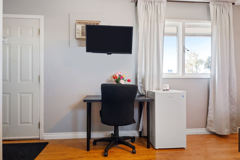 Deluxe Single Room (101)
