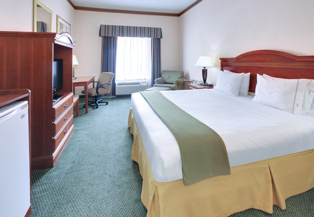 Standard Room, 1 King Bed - Photo 4