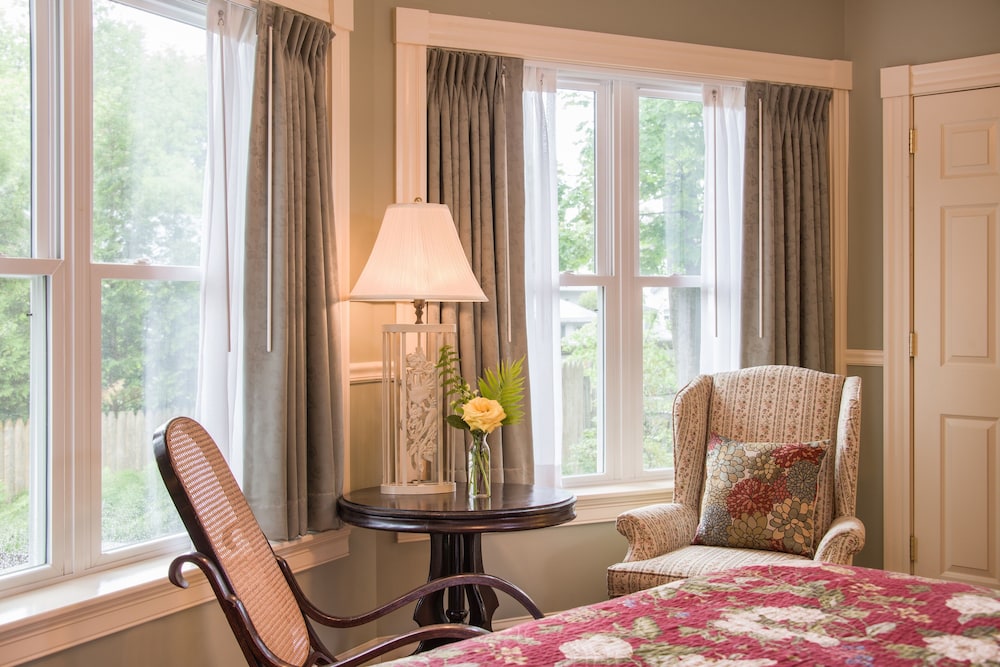Suite (Wingwood Suite)