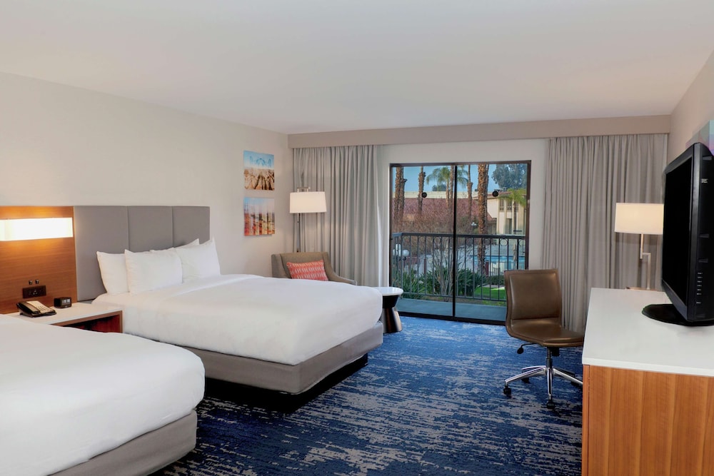 Room, 2 Queen Beds, Pool View at DoubleTree by Hilton Bakersfield in Bakersfield