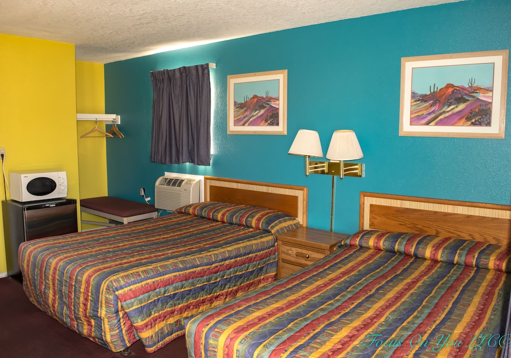 Economy Room, 2 Double Beds photo 1