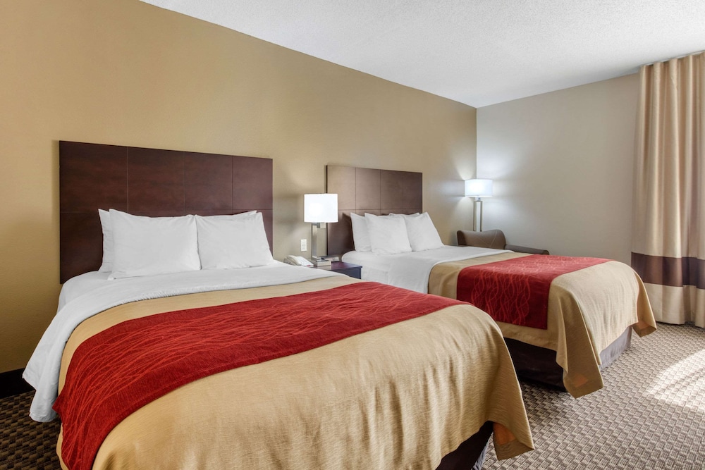 Standard Room, 2 Queen Beds, Non Smoking - Photo 3