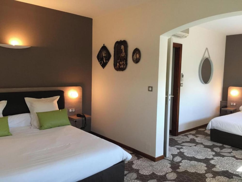 Deluxe Quadruple Room photo 3