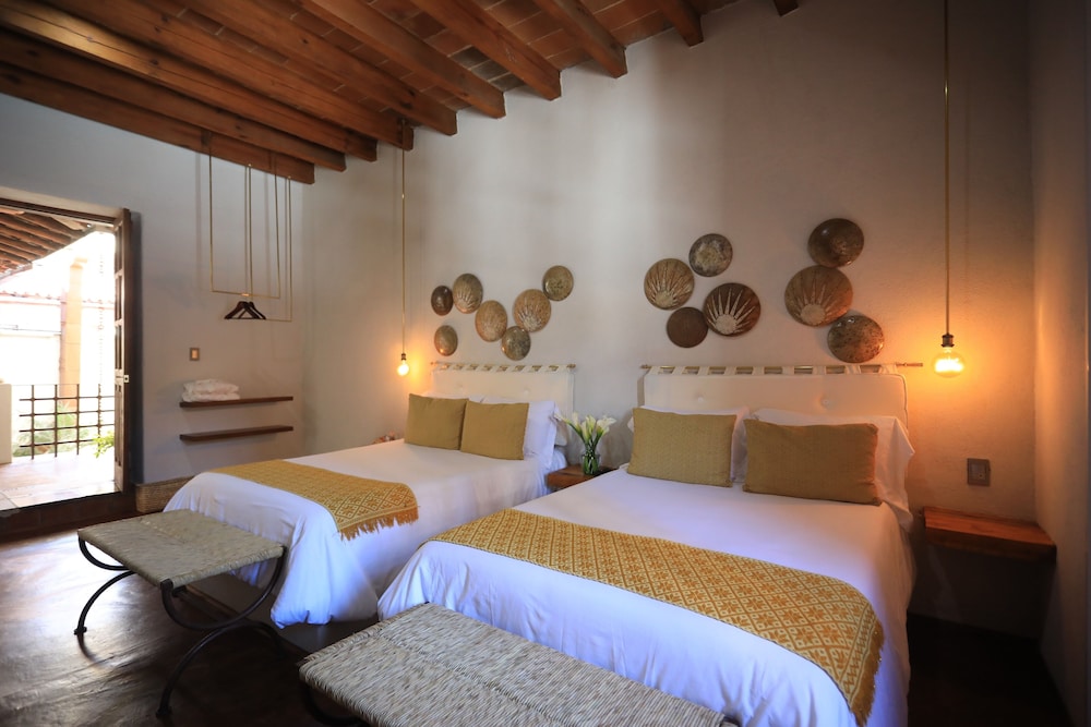 Deluxe Room, 2 Double Beds (Superior)