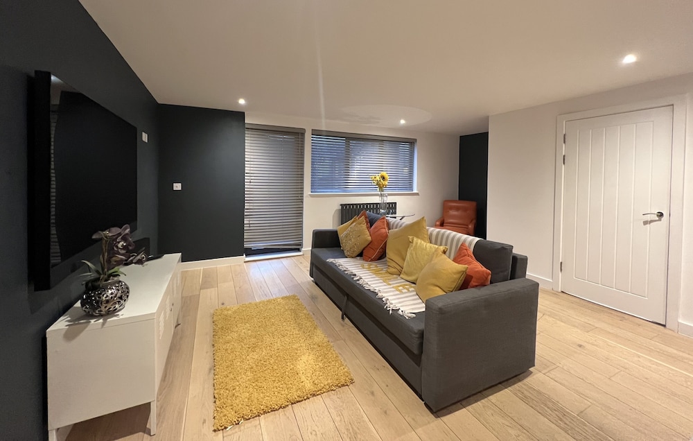 Brighton City Centre Apartment *Parking Available* photo 2