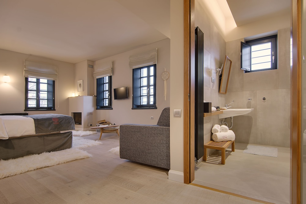 Superior Room, 1 Bedroom, Accessible, Mountain View
