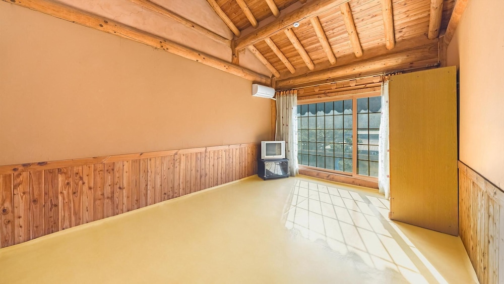 Basic Room, 1 Bedroom (4ho) - Photo 2