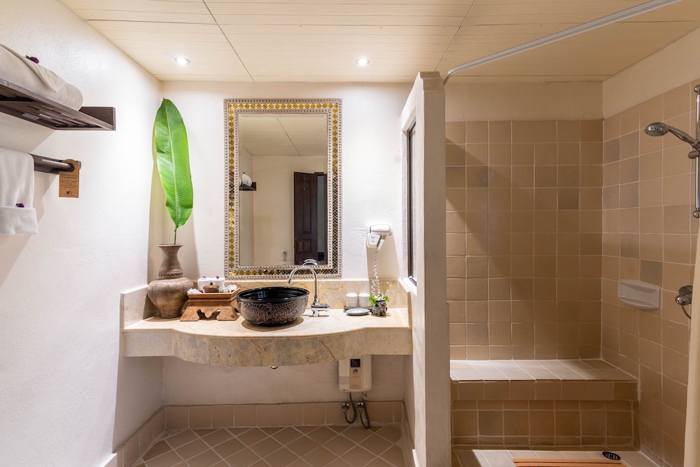 Superior Room, 1 Double or 2 Twin Beds - Photo 7
